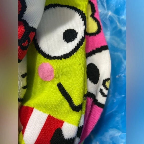 Hello Kitty and Friends - 5 Pairs of Socks - Size 4-10 - BNWT 😽 - Picture 5 of 9